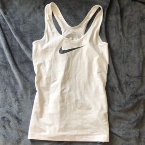White nike Pro tank top